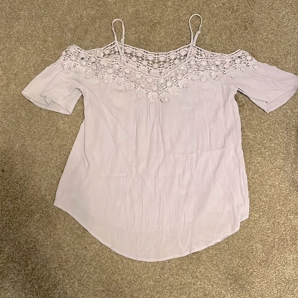 Jolt Pale Purple Cold Shoulder Blouse Size  Medium